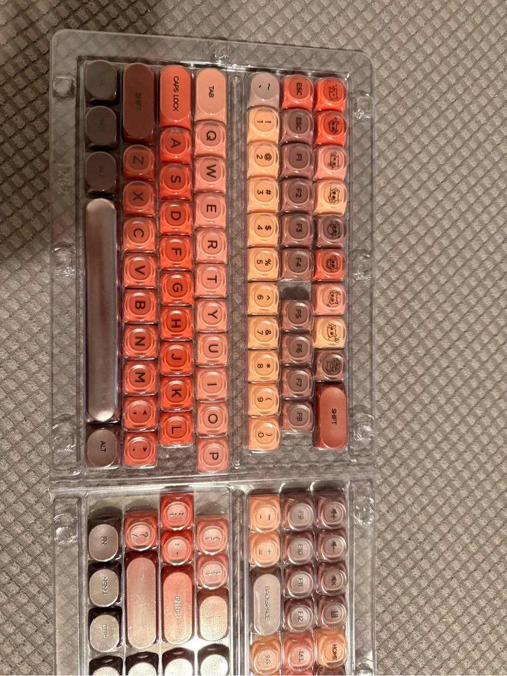 Lipstick keycaps